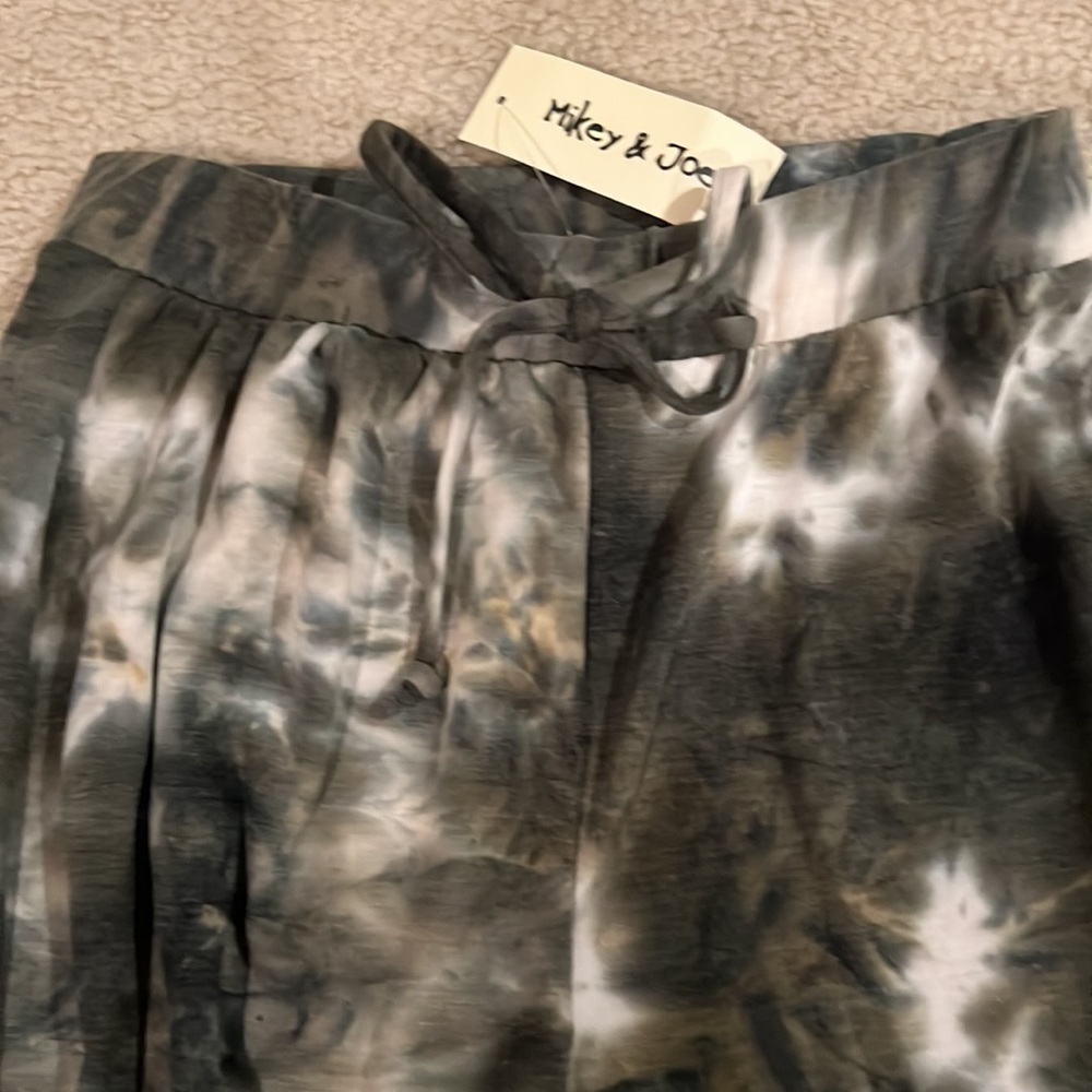 Mikey and Joey, tie-dye lounge pants - Picture 3 of 3
